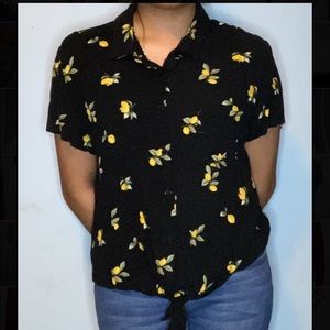 Black blouse with lemons really cute to go out